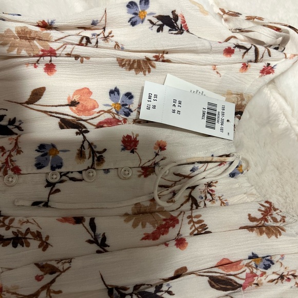 NWT Abercrombie long floral maxi dress in ivory xs - Picture 2 of 2